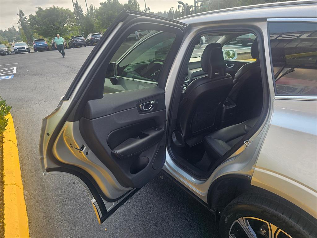 used 2018 Volvo XC60 Recharge Plug-In Hybrid car, priced at $24,753
