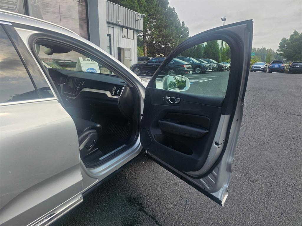 used 2018 Volvo XC60 Recharge Plug-In Hybrid car, priced at $24,753