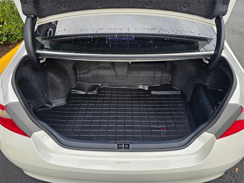 used 2017 Toyota Camry Hybrid car, priced at $17,995