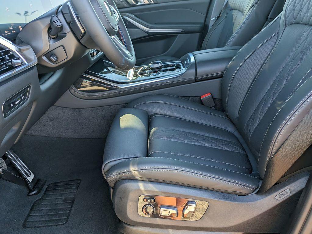 new 2026 BMW X7 car, priced at $123,135