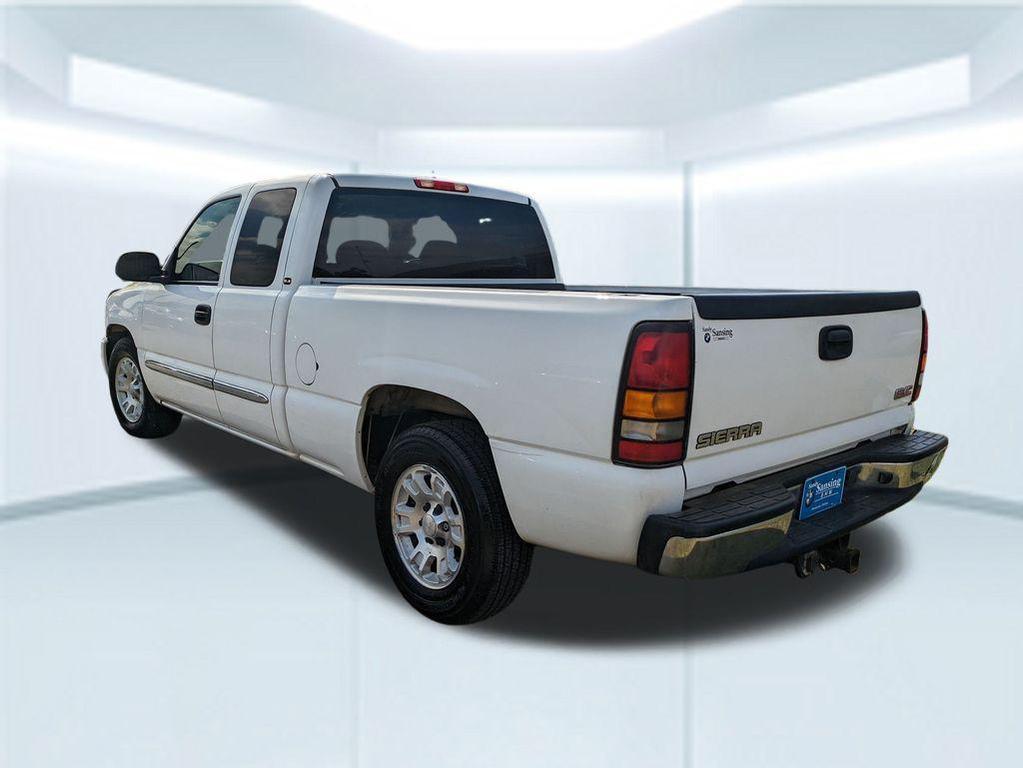 used 2005 GMC Sierra 1500 car, priced at $8,275