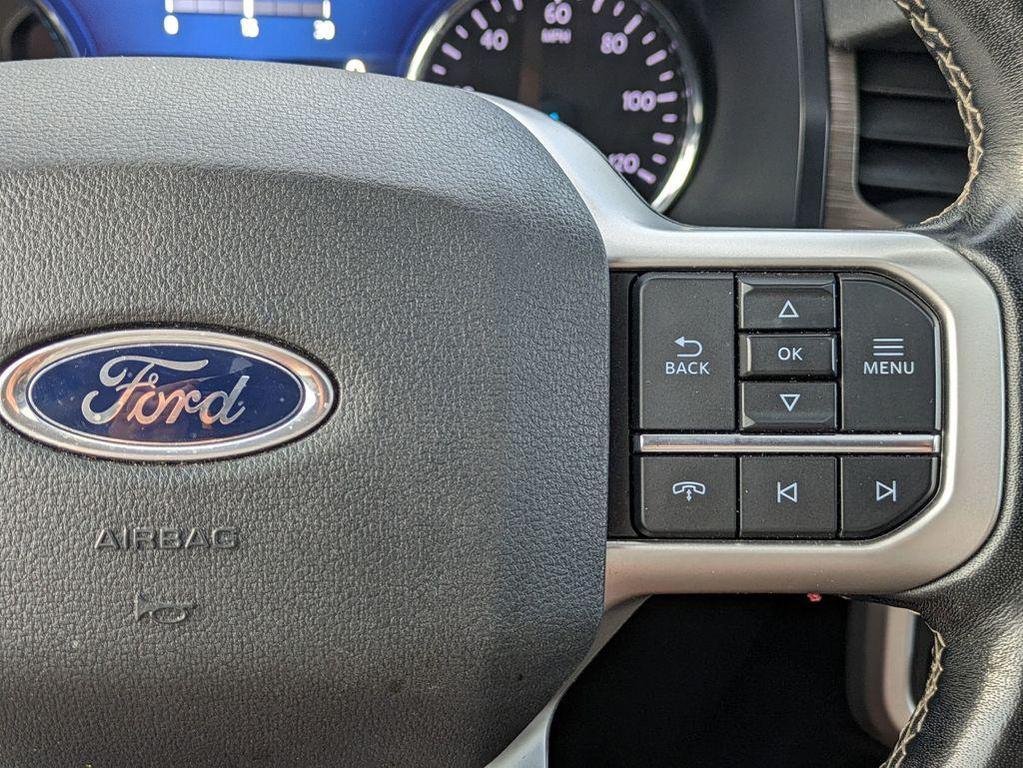 used 2023 Ford Expedition car, priced at $35,954