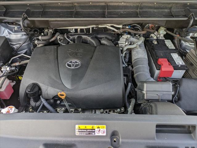 used 2021 Toyota Highlander car, priced at $30,426