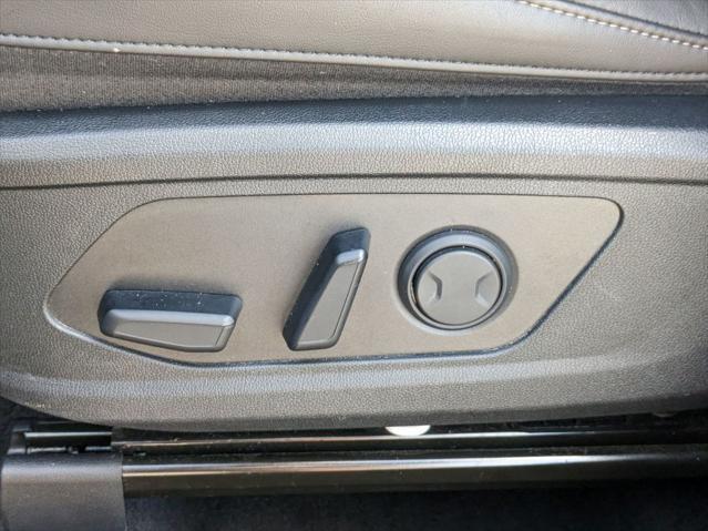 used 2024 Kia Sorento car, priced at $29,059