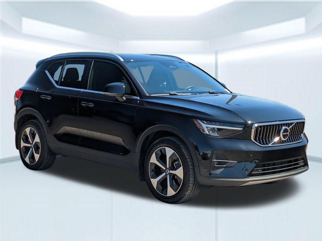 used 2023 Volvo XC40 car, priced at $33,464