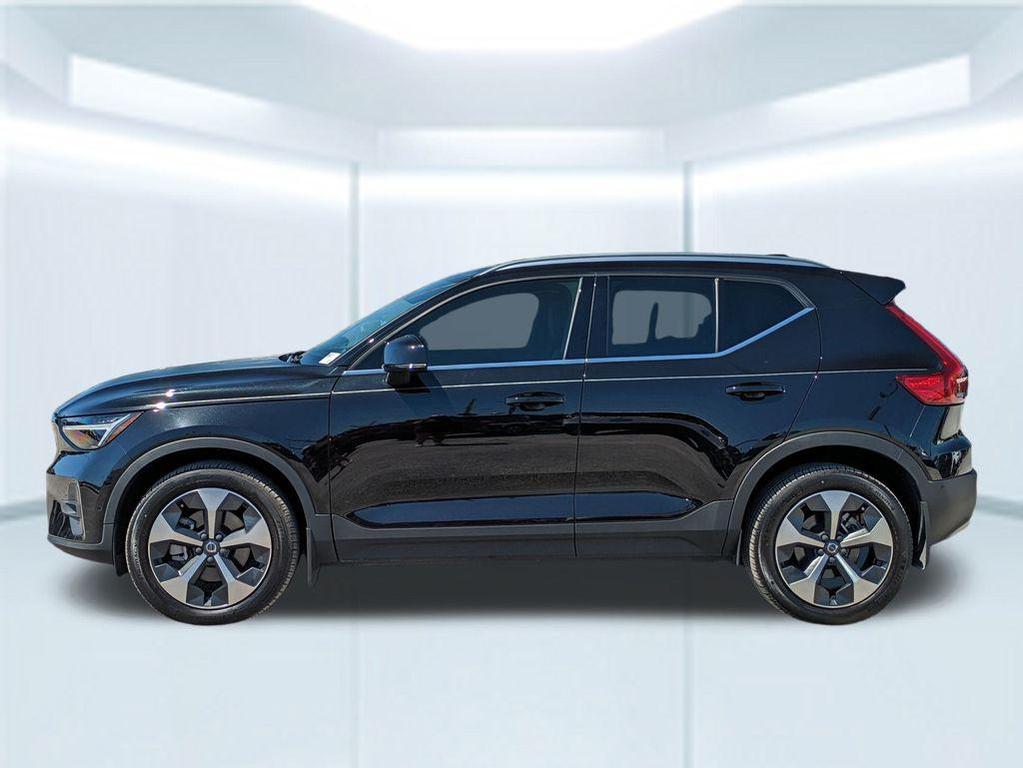 used 2023 Volvo XC40 car, priced at $33,464