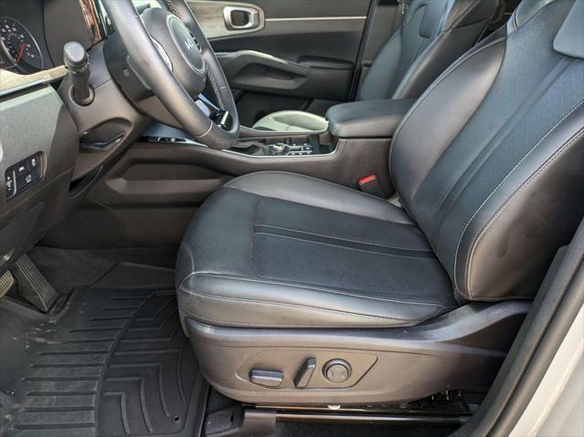 used 2022 Kia Sorento car, priced at $30,568