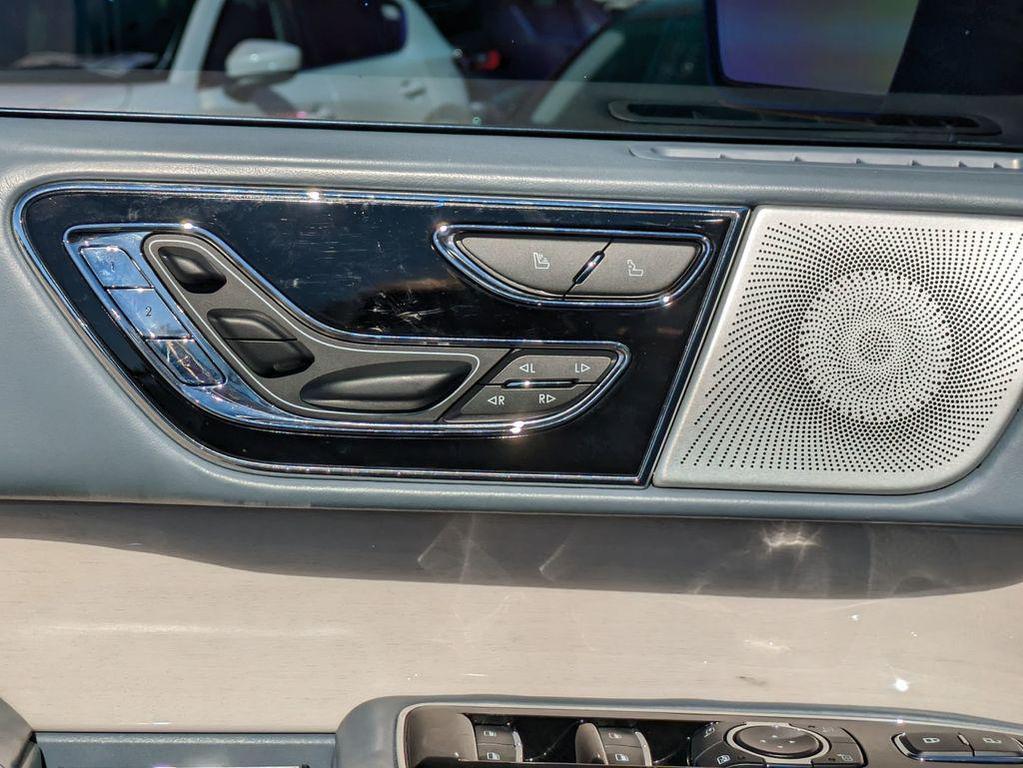 used 2023 Lincoln Navigator car, priced at $68,035