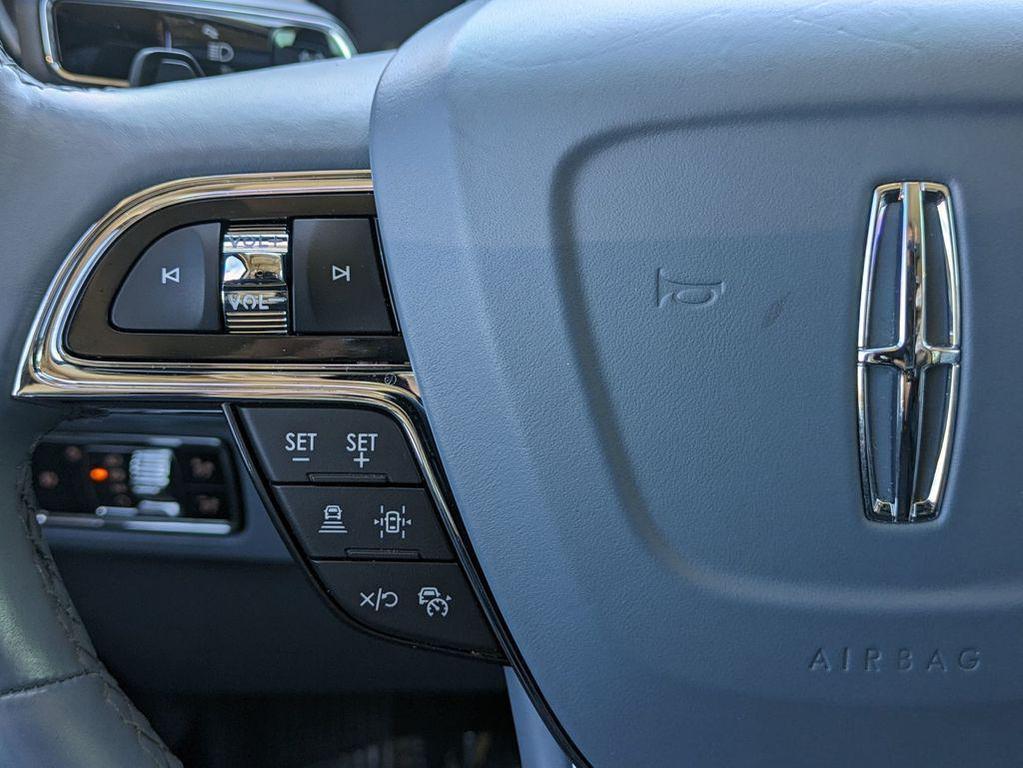 used 2023 Lincoln Navigator car, priced at $68,035