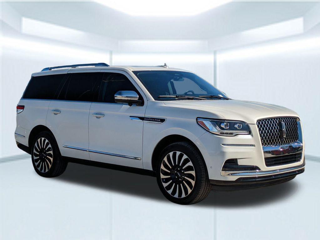 used 2023 Lincoln Navigator car, priced at $68,035
