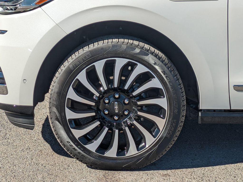 used 2023 Lincoln Navigator car, priced at $68,035