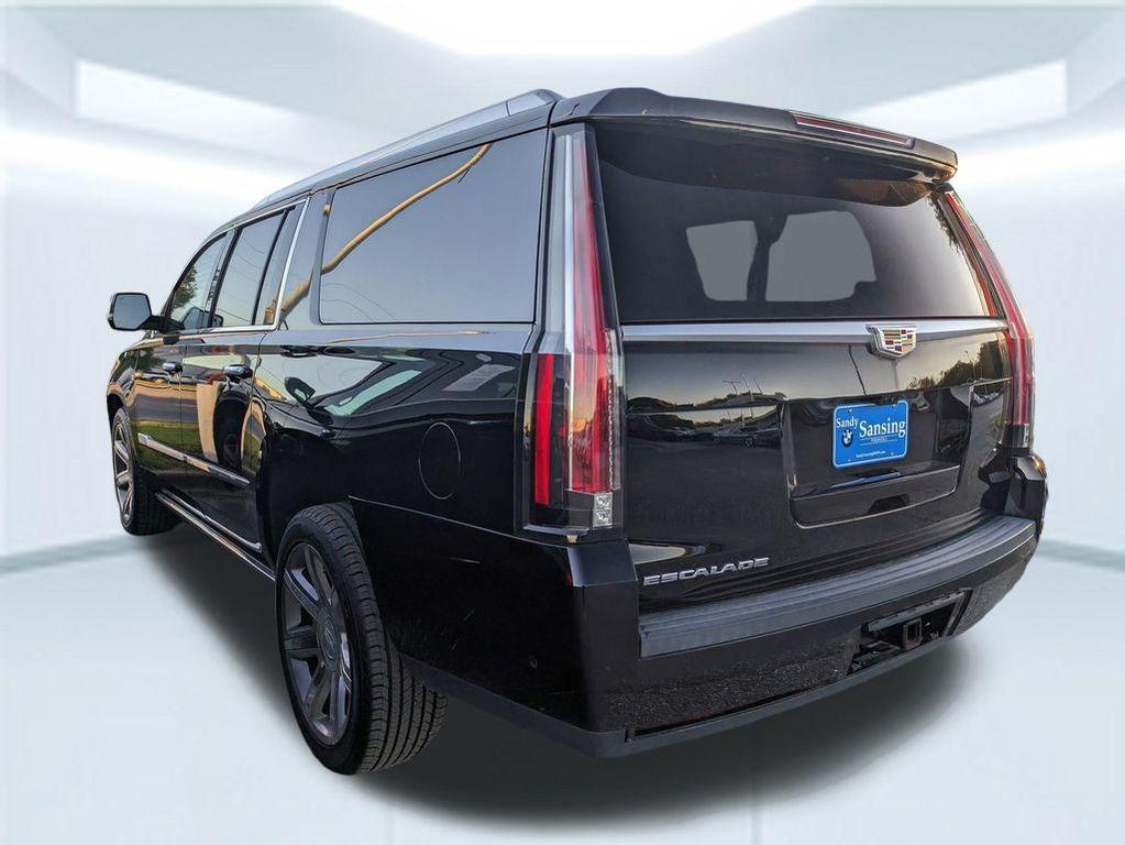 used 2019 Cadillac Escalade ESV car, priced at $32,921