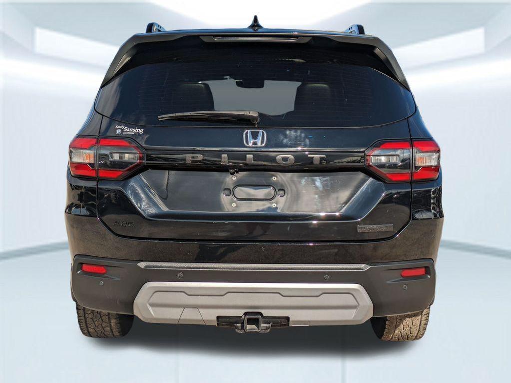 used 2023 Honda Pilot car, priced at $40,745