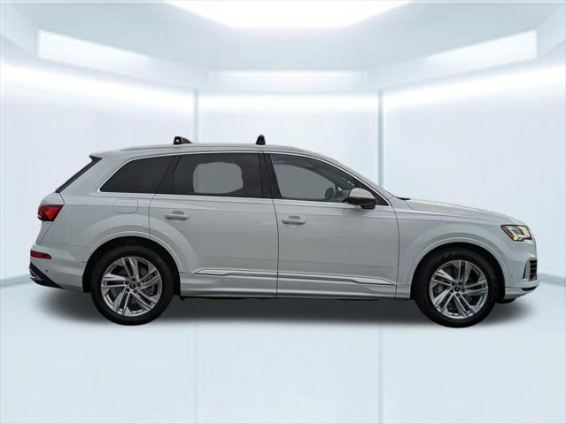 used 2022 Audi Q7 car, priced at $43,088