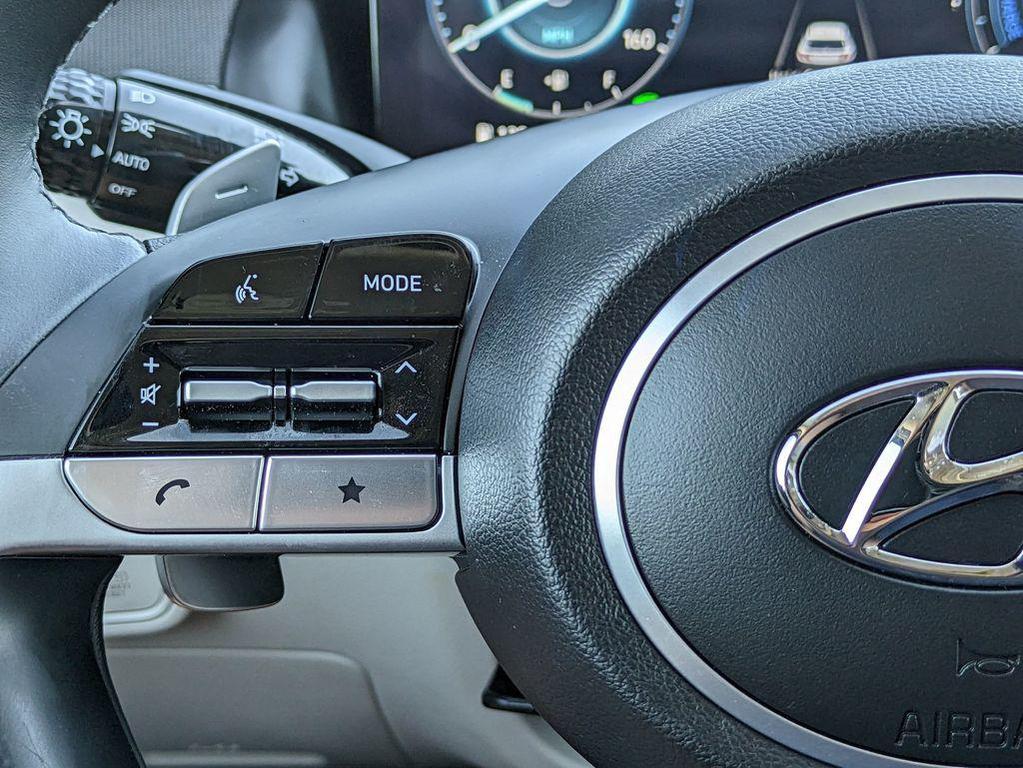 used 2024 Hyundai TUCSON Hybrid car, priced at $27,095