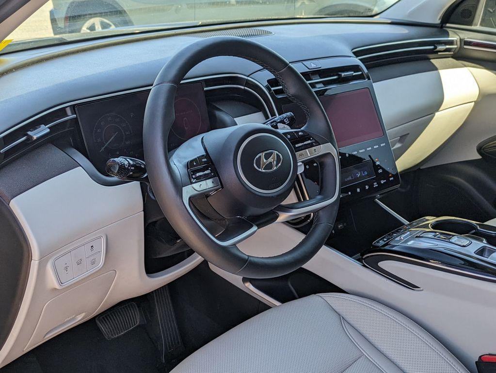 used 2024 Hyundai TUCSON Hybrid car, priced at $27,095