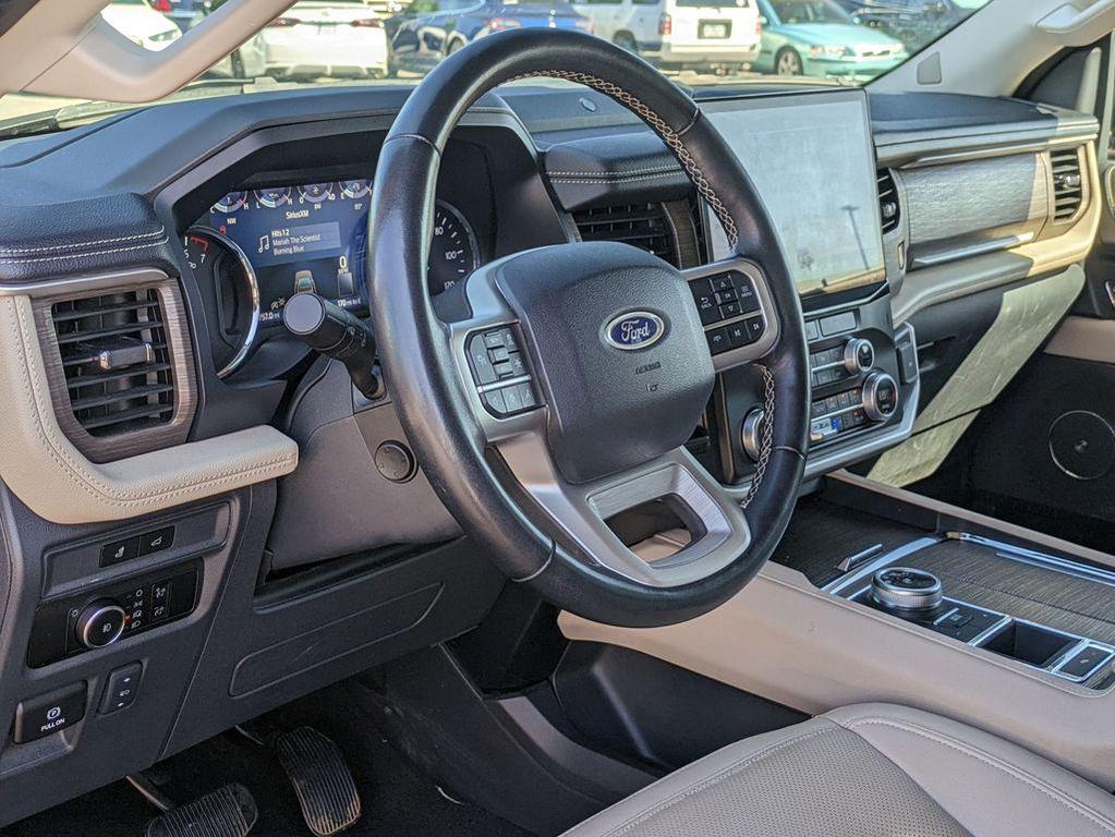 used 2024 Ford Expedition car, priced at $42,990