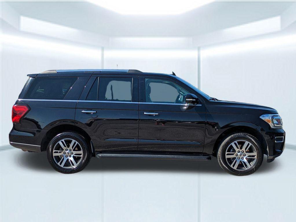 used 2024 Ford Expedition car, priced at $42,990