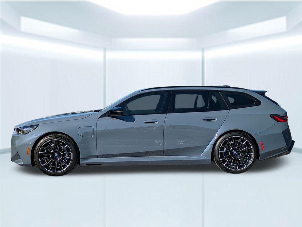 new 2025 BMW M5 car, priced at $130,350