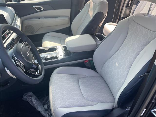 new 2025 Kia Carnival Hybrid car, priced at $44,510
