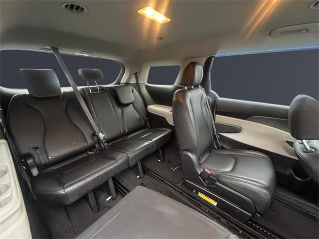 used 2023 Kia Carnival car, priced at $28,950