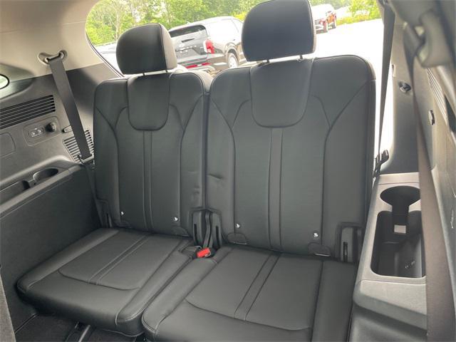 new 2025 Kia Sorento car, priced at $38,680