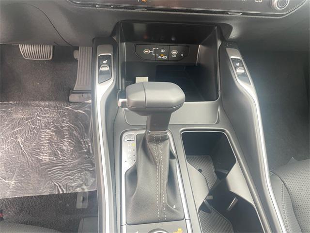new 2025 Kia Sorento car, priced at $38,680
