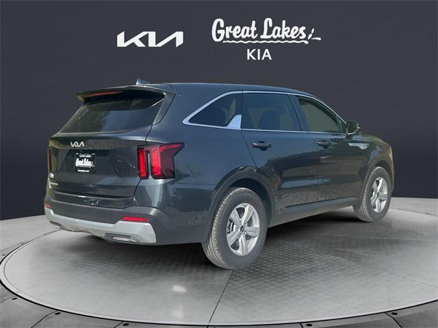 new 2025 Kia Sorento car, priced at $33,590