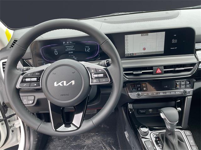 new 2025 Kia Seltos car, priced at $28,820