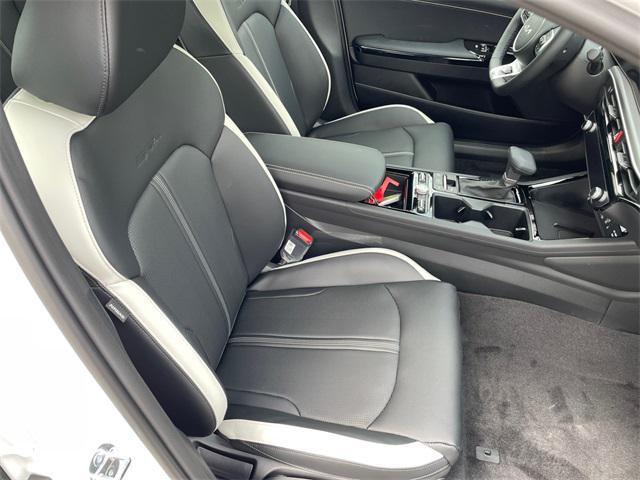 new 2025 Kia K5 car, priced at $33,770