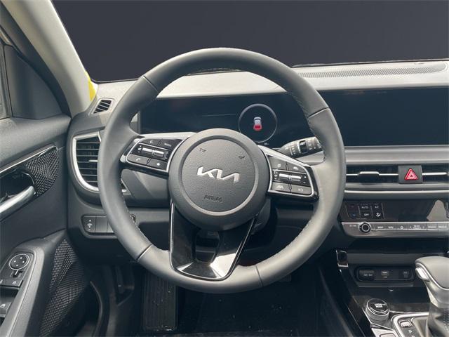 new 2025 Kia Seltos car, priced at $30,775