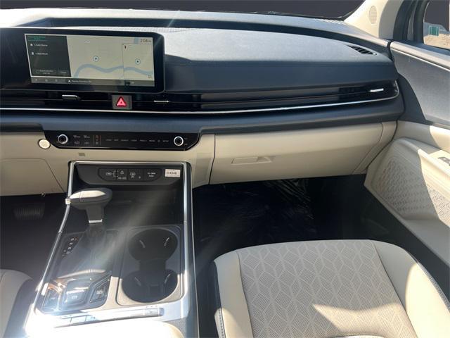 new 2025 Kia Carnival car, priced at $42,855