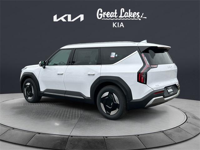 new 2025 Kia EV9 car, priced at $66,440