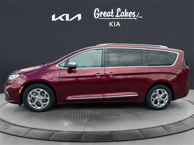 used 2021 Chrysler Pacifica Hybrid car, priced at $26,535