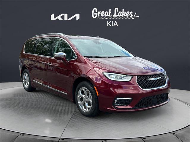 used 2021 Chrysler Pacifica Hybrid car, priced at $26,535