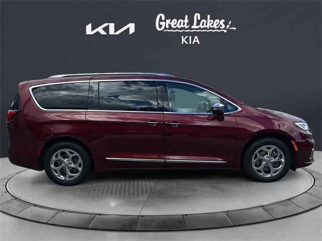 used 2021 Chrysler Pacifica Hybrid car, priced at $26,535