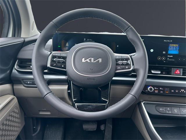 new 2025 Kia Carnival car, priced at $42,655