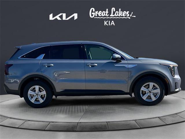 new 2025 Kia Sorento car, priced at $33,740