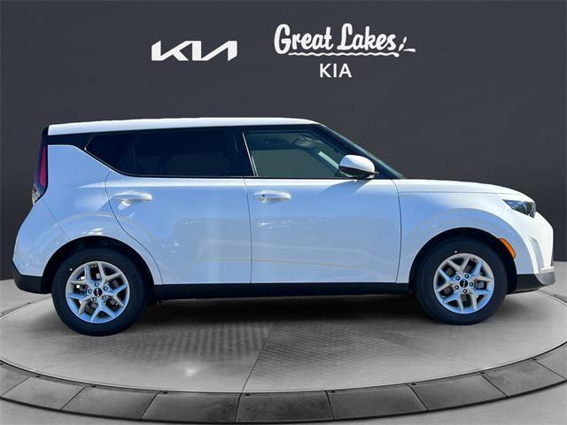 new 2025 Kia Soul car, priced at $24,685