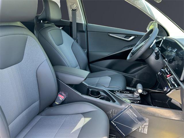 new 2025 Kia Niro car, priced at $31,485