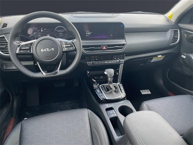 new 2025 Kia Seltos car, priced at $33,575