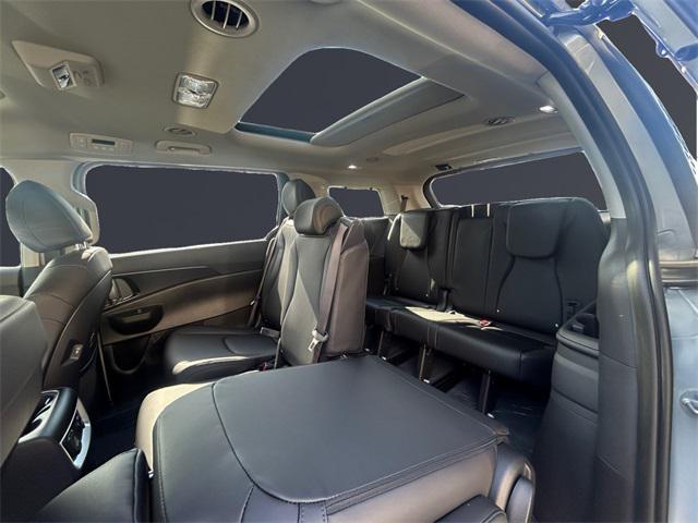 new 2025 Kia Carnival car, priced at $54,985