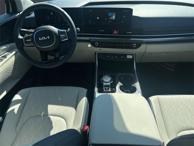 new 2026 Kia Carnival Hybrid car, priced at $51,285