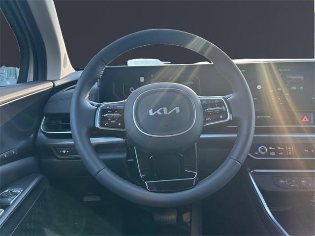 new 2025 Kia Carnival car, priced at $54,985