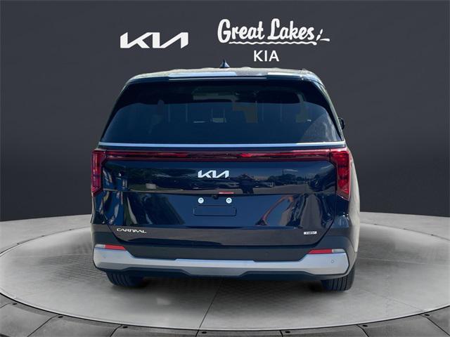 new 2025 Kia Carnival Hybrid car, priced at $42,500