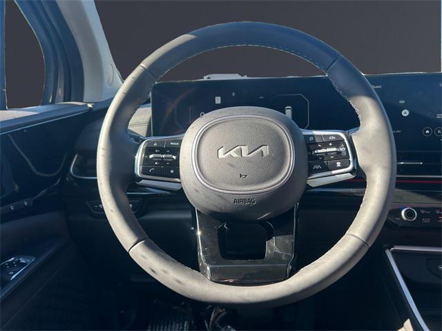 new 2025 Kia Carnival car, priced at $52,755