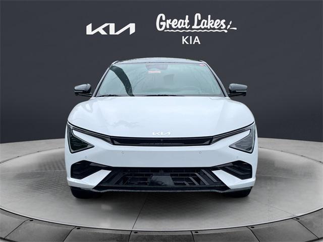 new 2025 Kia EV6 car, priced at $61,370
