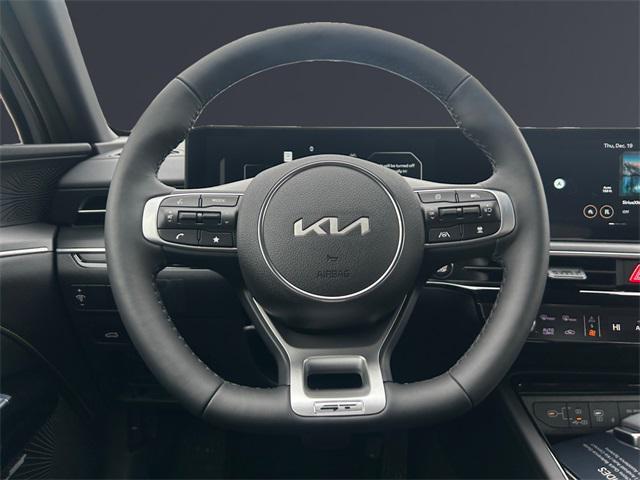 new 2025 Kia K5 car, priced at $39,325