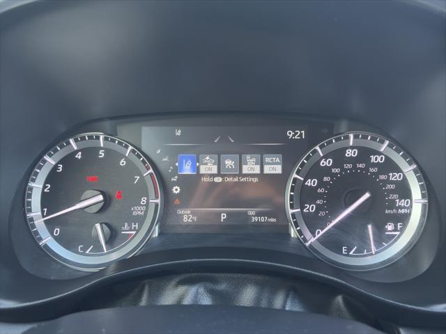 used 2022 Toyota Highlander car, priced at $39,994