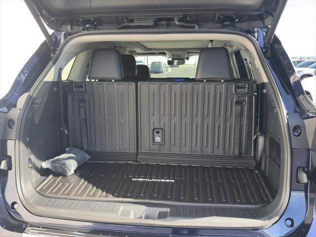 new 2025 Toyota Highlander Hybrid car, priced at $56,607